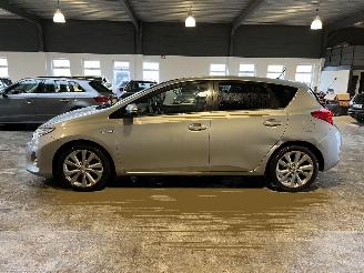 Toyota Auris 1.8 Hybrid NAP! picture 2