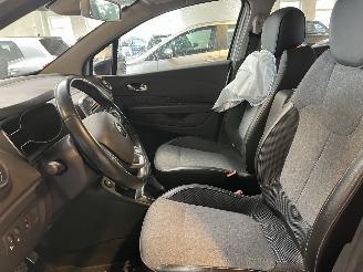 Renault Captur 1.2 TCe Bose 52.000 KM Automaat! picture 16