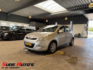 skadebil auto Hyundai I-20 1.4i DynamicVersion Automaat 2009/3