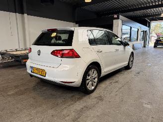 Volkswagen Golf 1.2 TSI Trendline picture 5