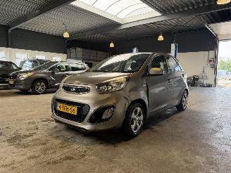 krockskadad bil auto Kia Picanto 1.0 CVVT ISG Comfort Pack 2014/2