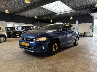 damaged passenger cars Volkswagen Polo 1.0 TSI Comfortline Business 2020/2