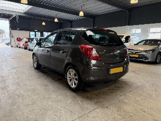 Opel Corsa 1.2-16V Cosmo picture 3