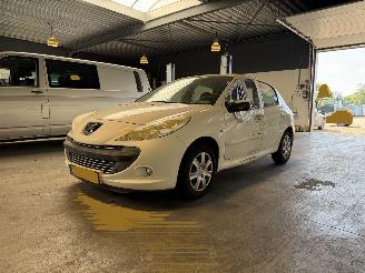 Damaged car Peugeot 206+ 1.4 XS 2010/1