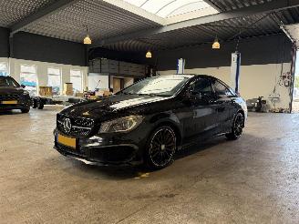 krockskadad bil auto Mercedes Cla-klasse 250 4MATIC AMG Prestige 2014/5