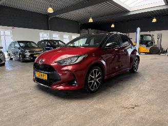 Unfallwagen Toyota Yaris 1.5 Hybrid 32.000 KM! 2021/4