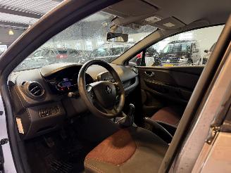 Renault Clio 1.5 dCi ECO Authentique picture 15