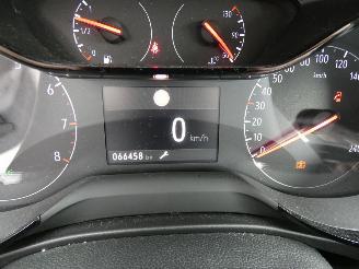 Opel Corsa 1.2 Edition picture 21