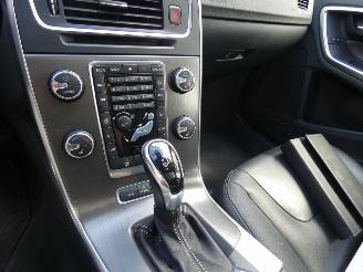 Volvo V-60 PLUG IN HYBRID 2.4 D6 AWD Pl.i Sum. picture 20