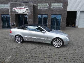 Damaged car Mercedes CLK CLK 320 Avantgarde Cabrio 2004/8