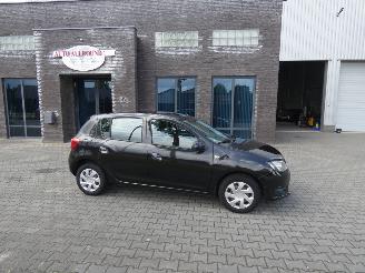 Auto incidentate Dacia Sandero 0.9 TCe Lauréate Nieuwe APK 2015/2