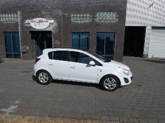 krockskadad bil auto Opel Corsa 1.2 EcoF. Selection Pano 2012/8