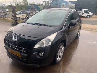 Schadeauto Peugeot 3008 3008 I (0U/HU) MPV 1.6 16V THP 155 (EP6CDT(5FV)) [115kW] 2011/1