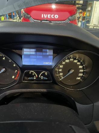 Ford Focus Focus 3 Hatchback 1.0 Ti-VCT EcoBoost 12V 100 (M2DA(Euro 5) picture 11