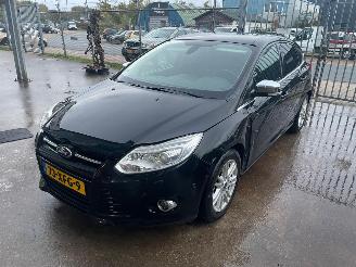 uszkodzony samochody osobowe Ford Focus Focus 3 Hatchback 1.0 Ti-VCT EcoBoost 12V 100 (M2DA(Euro 5) 2012/5
