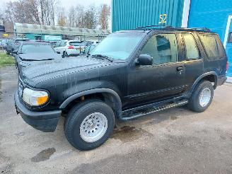 Schadeauto Ford USA Explorer Explorer (UN105/150) SUV 4.0 V6 4x2 (99EA(V6)) [150kW] 1996/2