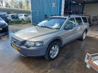 Voiture accidenté Volvo Xc-70 XC70 (SZ) SUV XC70 2.4 T 20V 2001/6