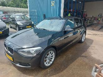 Schadeauto BMW 1-serie 1 serie (F20) Hatchback 5-drs 116d 1.6 16V 2013/1