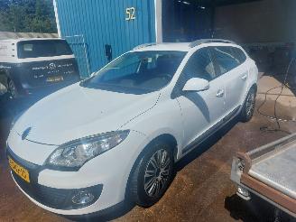 Unfallwagen Renault Mégane Megane III Grandtour (KZ) Combi 5-drs 1.5 dCi 110 2013/11