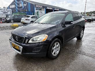 Coche accidentado Volvo Xc-60 2.0 D3 Autom. 120KW Clima Navi Xenon Momentum NAP 2010/10