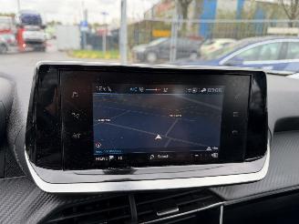 Peugeot 2008 1.2 75KW Clima Navi Led 360 view Active NAP picture 8