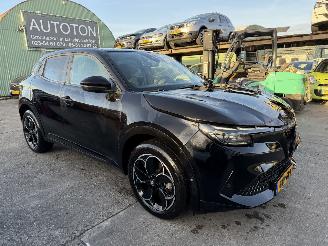 Schadeauto Alfa Romeo Junior Elettrica 54 kWh 115KW Clima Navi Camera DNA NAP 2024/12