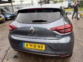 Renault Clio 1.6 E-Tech Hybrid 140 R.S. Line 69&24kW picture 3