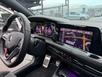 Volkswagen Golf 2.0 GTI Clubsport 301PK Autom. Clima Navi Sfeerverlichting picture 13