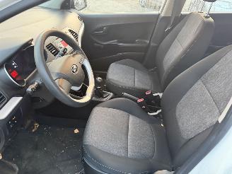 Kia Picanto 1.0 CVVT 49KW EconomyPlusLine 5-Deurs NAP picture 7