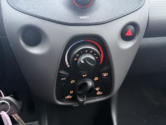 Peugeot 108 1.0 E-VTI 53KW Airco Led Active 5-Drs NAP picture 11