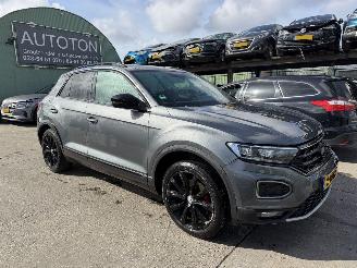 damaged passenger cars Volkswagen T-Roc 1.5 TSI 110KW DSG R Clima Navi Led Xenon Virtual Dash 2020/7