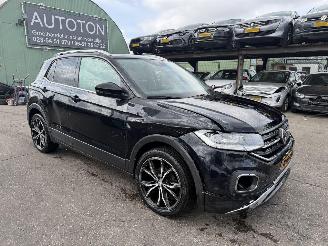 uszkodzony samochody osobowe Volkswagen T-Cross 1.0 TSI 85KW Clima Navi Led Xenon 2020/1