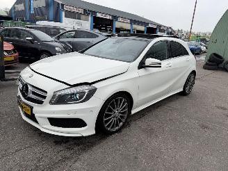 Avarii autoturisme Mercedes A-klasse 180 90KW Prestige Pano Clima Navi Led Xenon AMG-pakket 2014/3