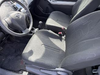 Toyota Yaris 1.0 VVTi 51KW Navi Airco NAP picture 6