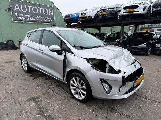 uszkodzony samochody osobowe Ford Fiesta 1.0 EcoBoost Titanium 70kW NAP 2020/3