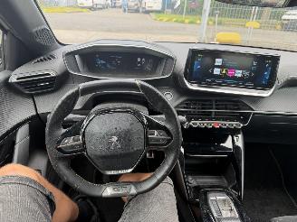 Peugeot e-208 50 kWh 100KW GT Pack Clima Navi Led Xenon Virt. Cockpit NAP picture 18