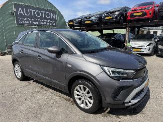 Schadeauto Opel Crossland 1.2 Turbo 96KW Automaat Clima Navi Led 360Camera Elegance 2021/9