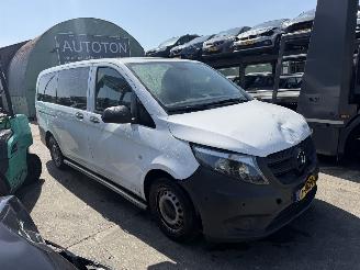skadebil auto Mercedes Vito 116CDI 120KW 8-Pers  Automaat Tourer Lang Airco Pro NAP 2023/1