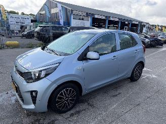 skadebil auto Kia Picanto 1.0 CVVT 49KW Airco 5-Drs EcocomyPlusLine NAP 2017/7
