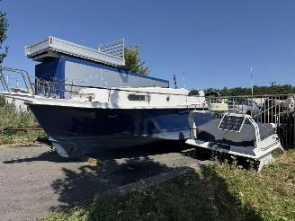 skadebil auto Volvo  Vetus boot 1990/1