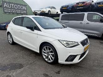 Voiture accidenté Seat Ibiza 1.0 EcoTSI FR 70KW Clima Navi Camera Led Business Connect 5-Drs NAP 2023/7
