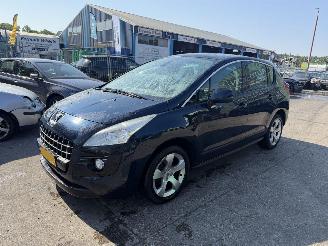 škoda osobní automobily Peugeot 3008 1.6 VTI 88KW Pano Clima Premiere NAP 2010/1