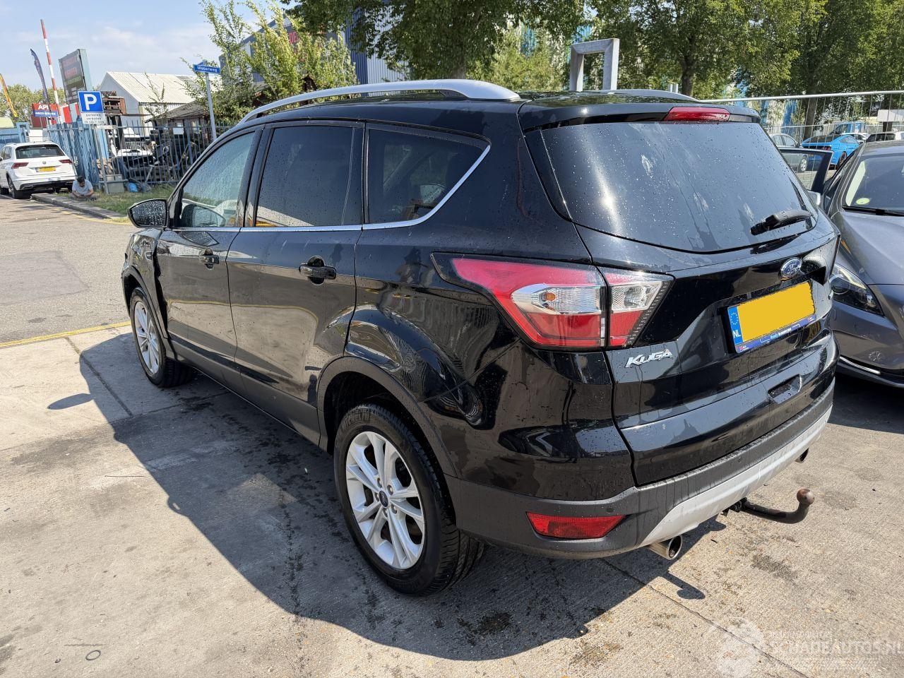 Ford Kuga 1.5 Ecoboost 88KW Clima Navi Titanium NAP