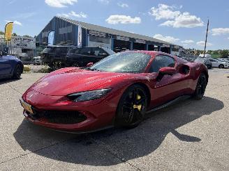 krockskadad bil auto Ferrari 296 GTS 3.0 V6 610KW GTS Hybrid Carbon Keramisch NAP 2024/7