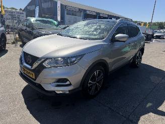Unfallwagen Nissan Qashqai 1.2 85KW N-Connecta Pano Clima Navi Led NAP 2018/9