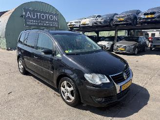krockskadad bil auto Volkswagen Touran 1.4 TSI 103KW Clima Optive NAP 2008/2