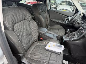 Renault Grand-scenic 1.2 TCE 96KW Intens 7-Pers Clima Navi Led picture 11