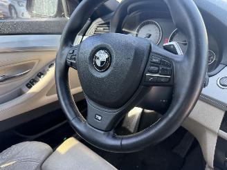 BMW 5-serie 528i 190KW Autom. Clima Navi Leer Xenon Led Executive picture 12