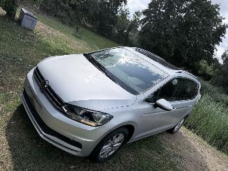 uszkodzony samochody osobowe Volkswagen Touran HIGHLINE 2022/7