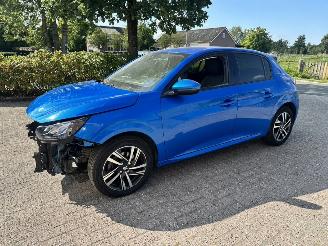 Schadeauto Peugeot 208 allure automaat 96 kw 2021/9